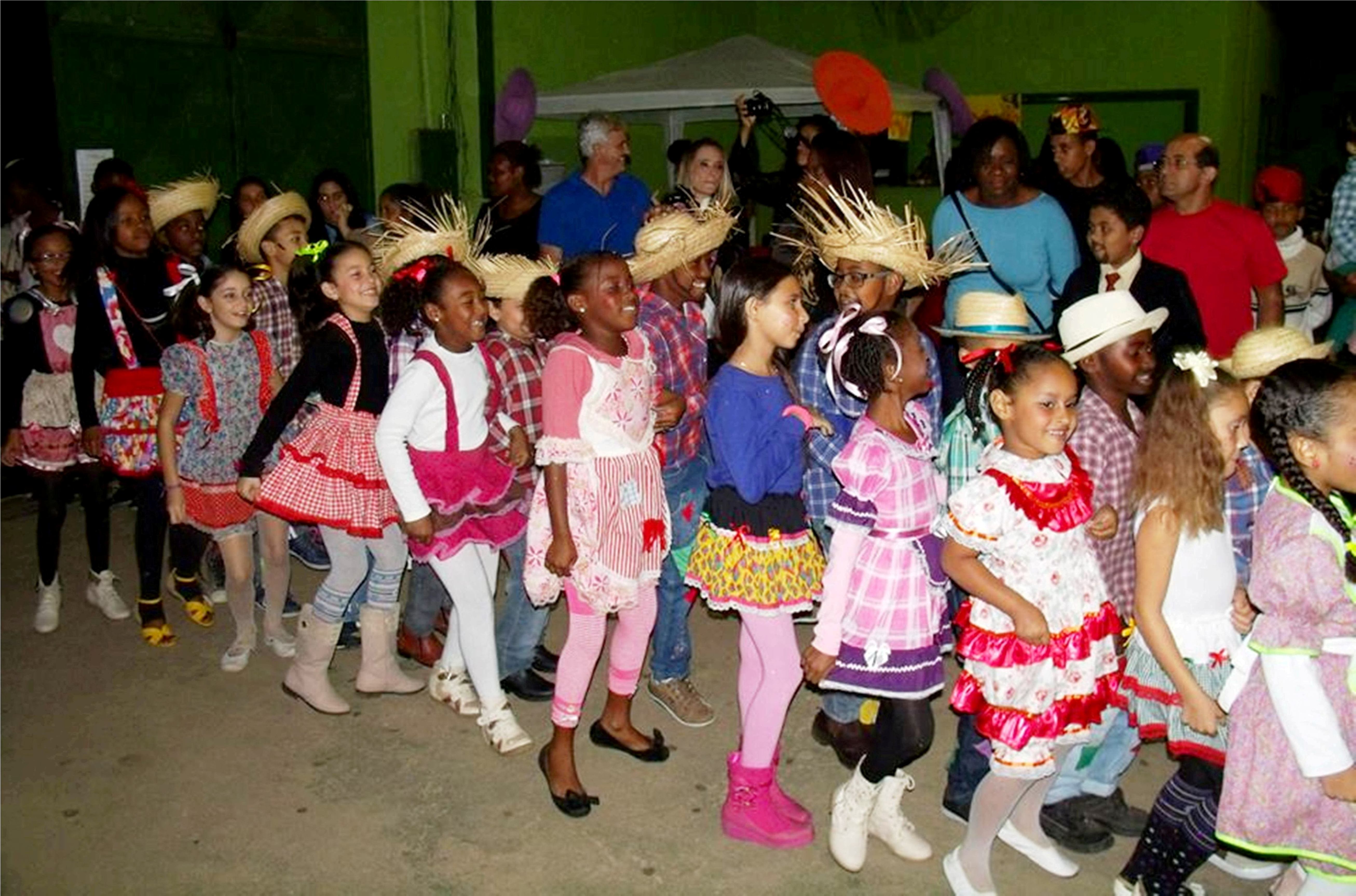 Festa Julina reúne dezenas de famílias em escola macuquense