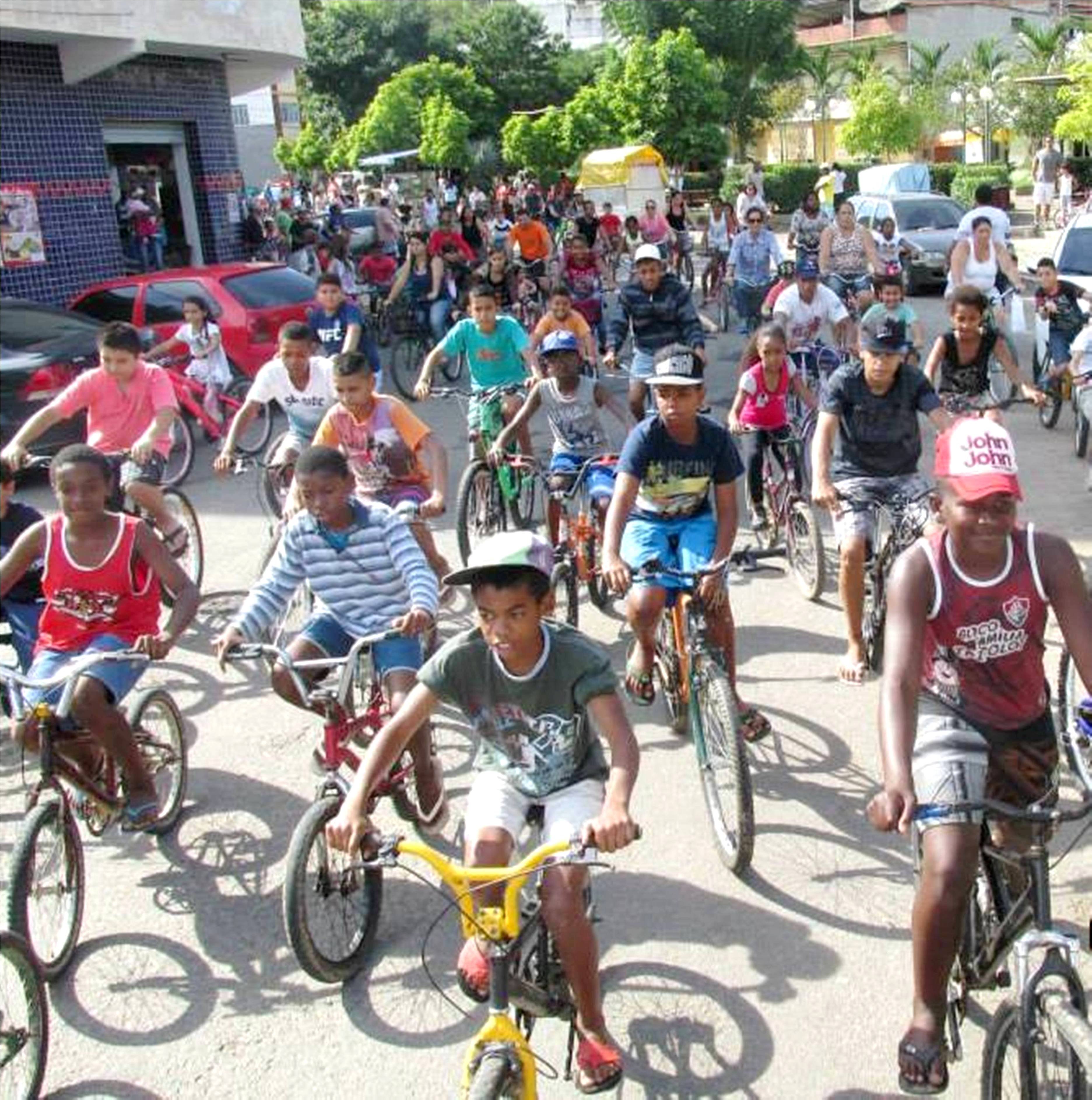 Macuquenses participam de Passeio Ciclístico contra o abuso infantil