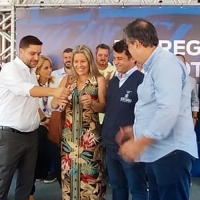 Prefeitura de Macuco recebe uma ambulância nova do Governo do Estado