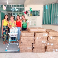 Educação Infantil recebe 20 cadeirinhas de refeição